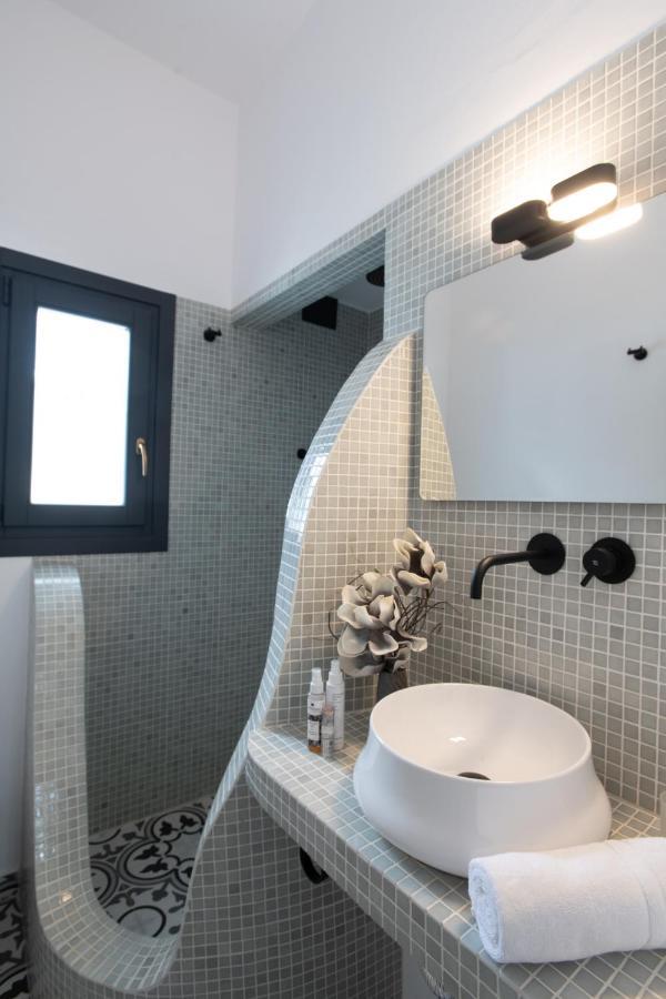 Olive Tree & Capari Homes & With Pool!