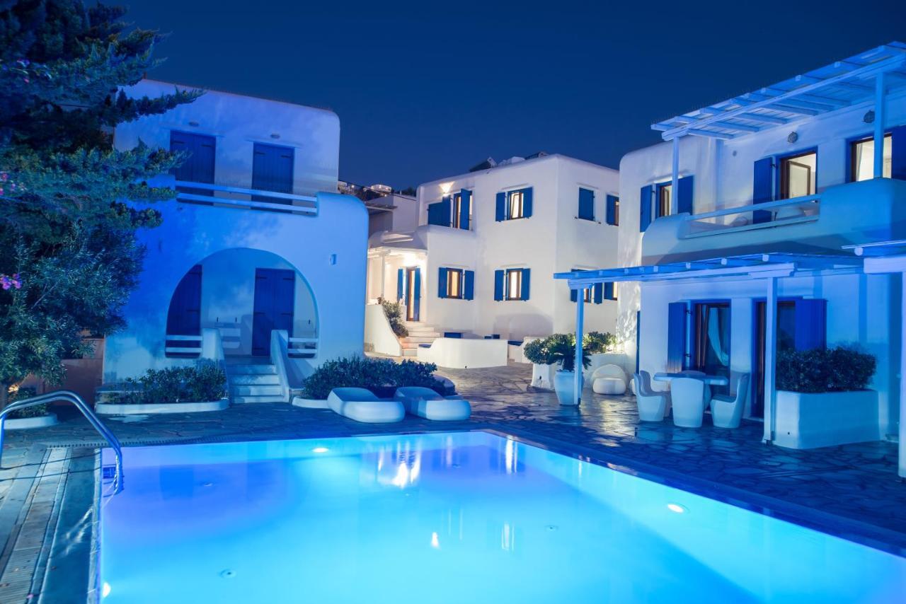 Olive Tree & Capari Homes & With Pool! Casa de férias *