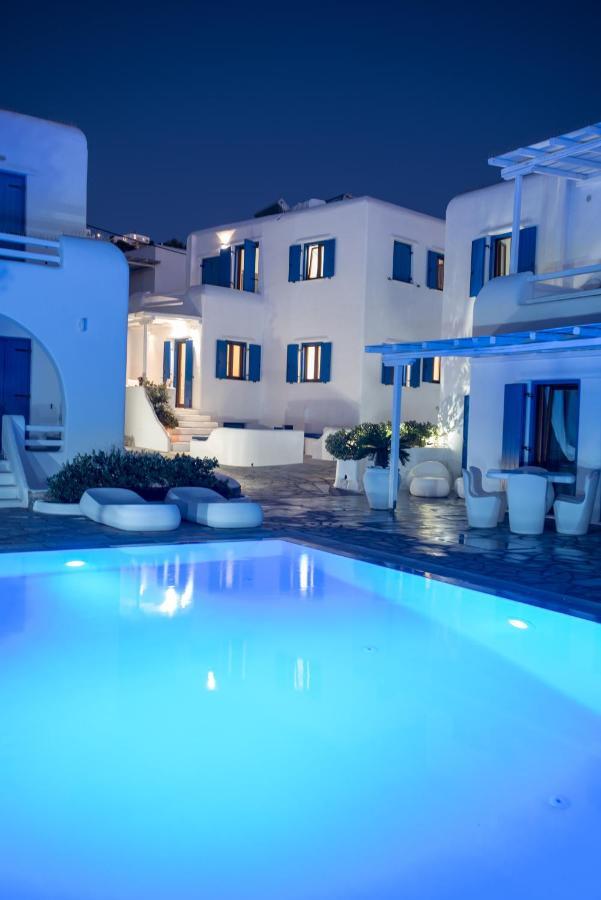 Olive Tree & Capari Homes & With Pool! Casa de férias Mykonos Town